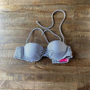 Victoria’s Secret underwire bandeau bikini top 👙